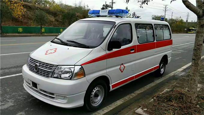 班玛县丰田海狮救护车